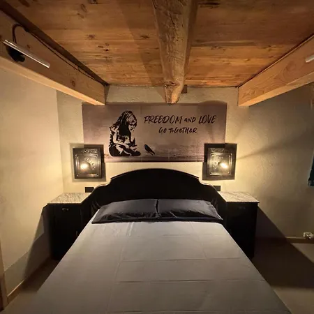 Riverside Joseph Guest house
